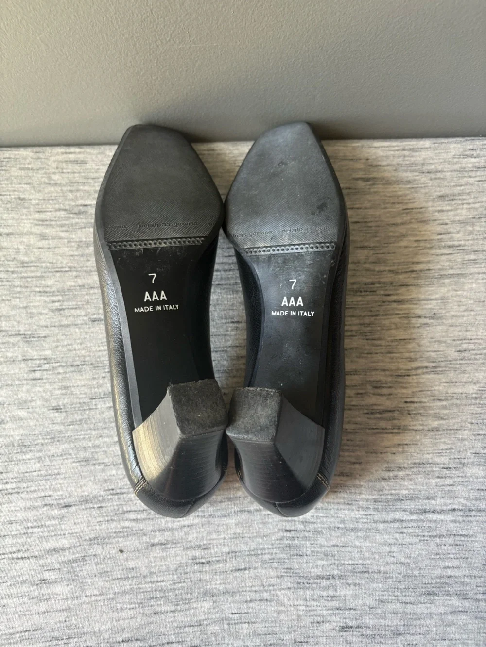 Roberto Capucci Black Leather Heels Made in Italy Size 7 AAA Narrow Classic Pump - Picture 7 of 9